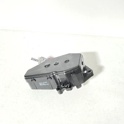 💎 2013-2015 Jaguar XF Rear Trunk Lock Latch Actuator Motor OEM - Image 1 of 4