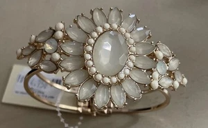 Gold Tone And Imitation Stone BRACELET🌟✨🌟✨🌟 - Picture 1 of 7