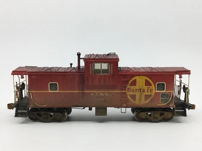 HO Overland Models OMI Santa Fe Ce-6 & Ce-8 Wide Vision Caboose ATSF WEATHERED - Image 1 of 4