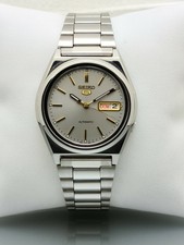 Seiko 5 7009 Vintage à vendre pour 88 € par un Vendeur Seiko 5 7009 Vintage à vendre pour 88 € par un Vendeur