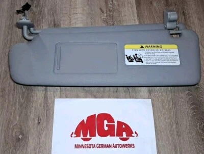 Parasol conductor izquierdo VOLKSWAGEN TOUAREG 2004-2010 GRIS 7L6857551AE OEM CON CLIP Foto 1 de 4