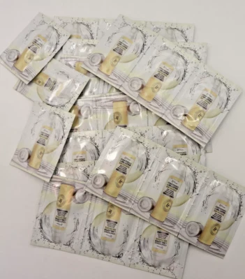 50Pcs It Cosmetics Confidence In A Gel Lotion Moisturizer Sample 3ml / 0.1oz ea - Image 1 of 4