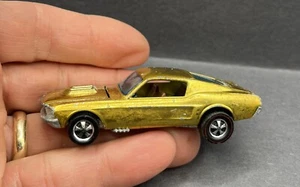 Hot Wheels Redline Mustang Gold Deep Dish Ruote Coda Verniciata Hong Kong Originale - Foto 1 di 7