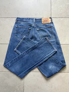 Jeans vintage anni 90 501 XX Levis sbiadito stone wash made in USA 34x38 restringenti su misura - Foto 1 di 24