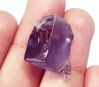 Alexandrite Rough 22.15 Ct Certified Loose Gemstone With Free Gift - Image 1 of 4