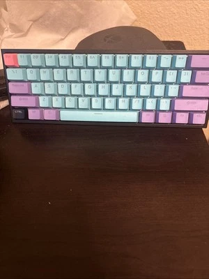 Teclado Ducky One 2 Mini 60% “frozen Llama” *se vende como se anuncia* Foto 1 de 2