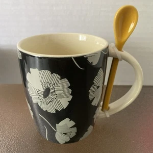 Taza de té café marrón Tabitha con cuchara DISEÑO FLORAL NUEVA 16 oz - Imagen 1 de 6