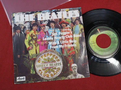 The Beatles  SGT PEPPERS LONELY HEARTS CLUB BAND  7" SINGLE Apple 1C 006-06838 - Bild 1 von 2
