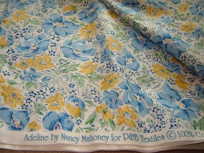 tecido de algodão ADELINE por nancy mahoney P&B têxteis flores azuis amarelas 45 x 100 - Imagem 1 de 2