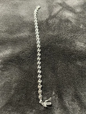 Pulsera de eslabones de plata de ley y diamantes  Foto 1 de 2