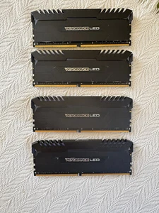 CORSAIR Vengeance LED 64 GB (4x16 GB) 3200 MHz RAM DDR4 (CMU64GX4M4C3200C16) - Foto 1 di 6