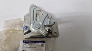 FOR SUZUKI SWIFT BONNET LATCH 2011-2016  82110-68L00 - Picture 1 of 2
