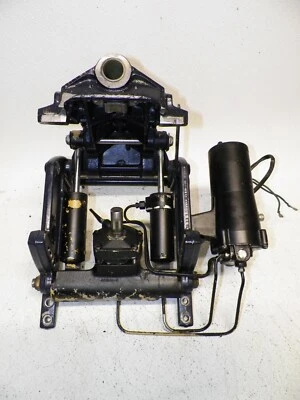 Force Outboard Complete Power Trim Tilt Unit 87,88,89,90,91 85 90, 120 & 125hp - Image 1 of 4