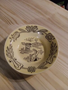 2 Vintage Ceramic Royal of Sebring Ohio "Bucks County" Berry Bowls 5.5" - Picture 1 of 6