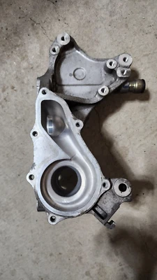 Honda Odyssey Absolute 2003-2008 2,4 L OEM "RFE" carcasa de bomba de agua JDM K24A Foto 1 de 4