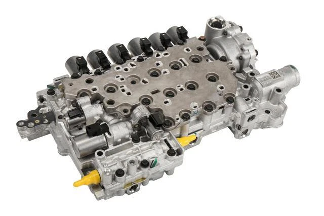 Carrocería de válvula de control genuina GM 2016-2017 Chevrolet Camaro 8L45, 24042433 Foto 1 de 2