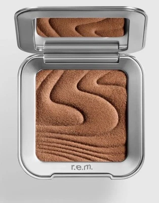 r.e.m. Beauty Hypernova Satin Matte Bronzer ~ BLAZED ~ 10g / .35 Oz - Image 1 of 4