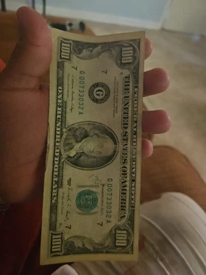 Billete De $100 De 1988 Vendo En 360$ - Image 1 of 3