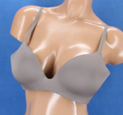 Sujetador Camiseta Forrado Inalámbrico Uniqlo Talla 34/36 CD #E5721 Foto 1 de 4