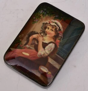 Russian Lacquered Hinged Box, 4 1/2" x 3 1/2", Fedoskino, hand painted - Picture 1 of 8