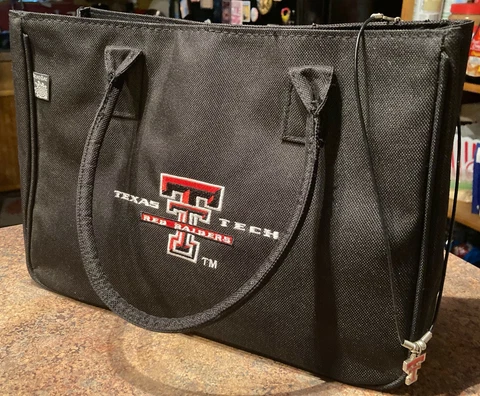 Texas Tech purse/lunch bag and Tech necklace Cover