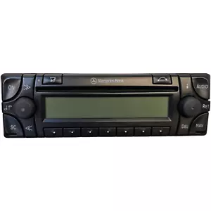 Mercedes-Benz Audio 30 APS BE4705 Becker Navigationssystem Radio - Bild 1 von 9