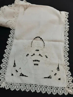 Vintage beige Linen Table Runner Cutwork & Embroidery w/Lace trim 40" x 14" - Image 1 of 4