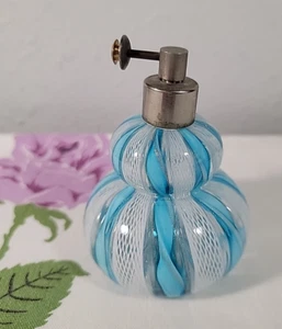 Bottiglia Profumo Vetro Murano Italia Latticinio Nastro Blu/Bianco Arte Vetro - Foto 1 di 8