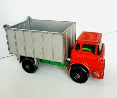 1968 Matchbox Series No 26 G.M.C. Tipper Truck Lesney Truck Moving Parts England - Image 1 of 4