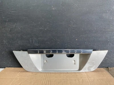 2002 2003 2004 Infiniti I35 Trunk Lid Rear License Plate Garnish OEM Q0583 DG - Image 1 of 4