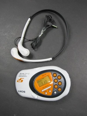 Sony Walkman SRF-M85V Portable FM/AM Radio + headphones - Image 1 of 4