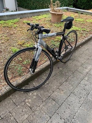 Sportrad 28 zoll, Marke Giant, Größe M, Shimano 105, Unfallfrei,  - Bild 1 von 4