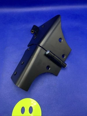 🔥97-06 Windshield Hinges Driver Left Side Hand for Jeep Wrangler 55075703AH - Image 1 of 4