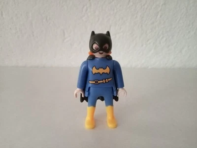 Playmobil Kinder Sorpresa DC -Batgirl- Altezza Personaggio Più Piccola - Image 1 of 4