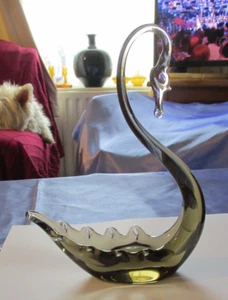 Whitefriars Full Lead Crystal Twilight/ Grey Swan (3) 8" - Picture 1 of 7