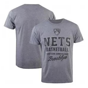 NUEVO $30 SPORTIQE NBA BROOKLYN NETS Cómoda Camisa Distrito Camiseta Gris - L XL - Imagen 1 de 3