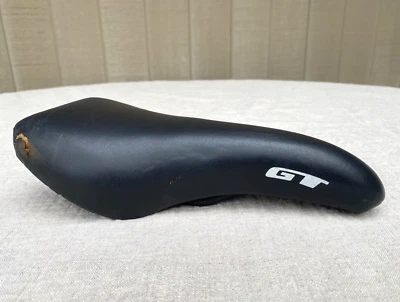Asiento con barandilla acolchado nariz caída GT-14A Mid School vintage Foto 1 de 4