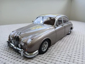 KK 1/18 Scale Diecast KKDC181012 - 1959 Jaguar MK II 3.8 RHD - Pearl Silver - Picture 1 of 6