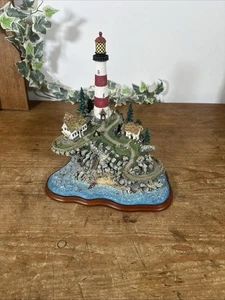 Danbury Mint Light House Mariner's Cove Lighthouse By Colin Gough  - Picture 1 of 9