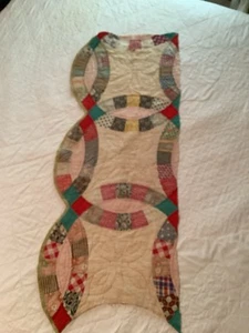 Vintage Cutter Quilt Piece Wedding Ring Pattern 17”X 35” Hand Quilted - Picture 1 of 6