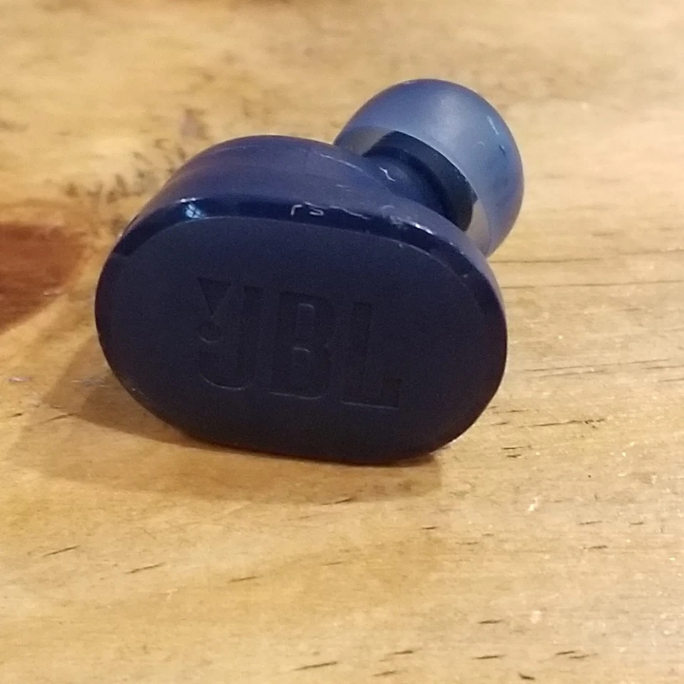 JBL Tune Buds TWS Replacement OEM RIGHT EARBUD ONLY Blue - Image 1 of 4