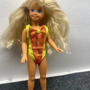 Vintage 1990s Hawaiian Fun Skipper Doll Mattel Barbie Collectible - Picture 1 of 3