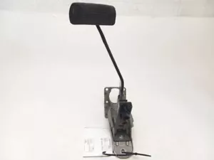 2006 NISSAN XTERRA BRAKE PEDAL - Picture 1 of 7