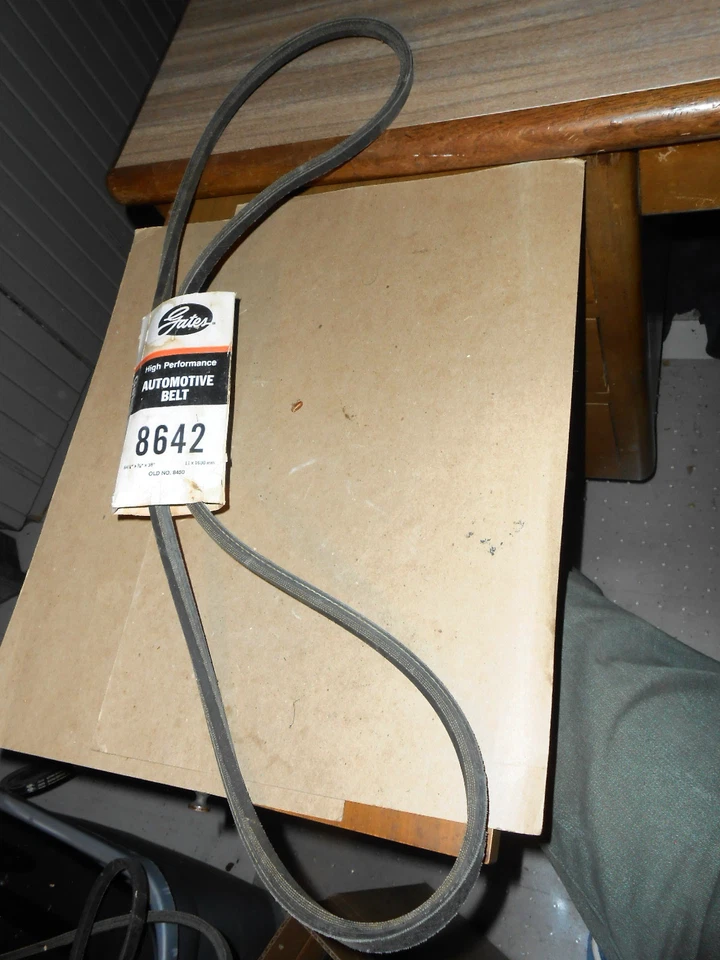 NOS Gates 配件传动带 美国 1977 年普利茅斯 Gran Fury 64.5 英寸 X 7/16 8642 — 第 1/1 张图片