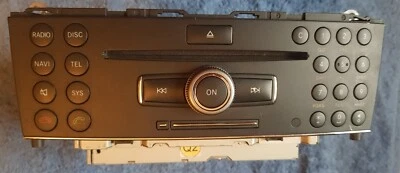 CD-Radio A2048703290 MERCEDES-BENZ C-KLASSE (W204) C 220 CDI - Immagine 1 di 4