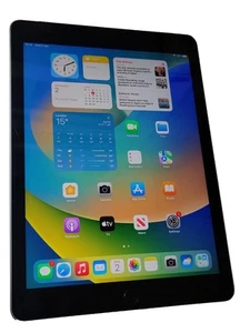 Apple iPad 5th Gen. 32GB A1823 4G LTE 9.7in Space Grey #1000F FREE Accessories - Picture 1 of 7