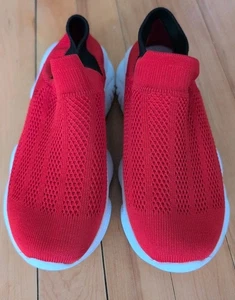 Boys Red Slip On Shoes Youth Size 6 - Unbranded  - Picture 1 of 11