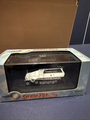 Armadura de dragón 1:72 sd. Coche 251, Ausf D, LAH, Jarkov 1943, No. 60236 Foto 1 de 4