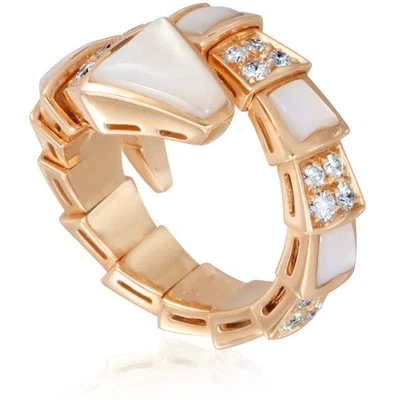 Anillo de diamantes de oro rosa de 18 quilates Bvlgari Serpenti - pequeño Foto 1 de 2