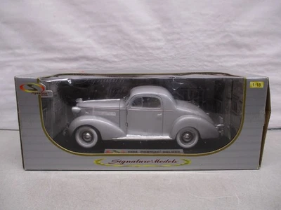 Signature Models 1936 Pontiac Deluxe 1/18 - Image 1 of 2